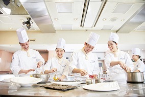 服部栄養専門学校(服部营养专门学校)